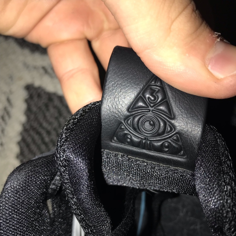 Kyrie 4 - Picture 6 of 6